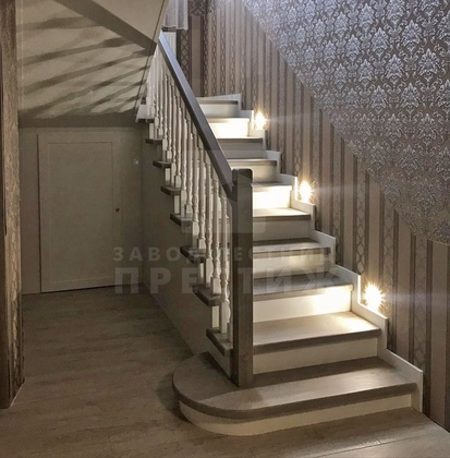 Классическая лестница из ясеня с двумя маршами ЛС-1586 - фото 6